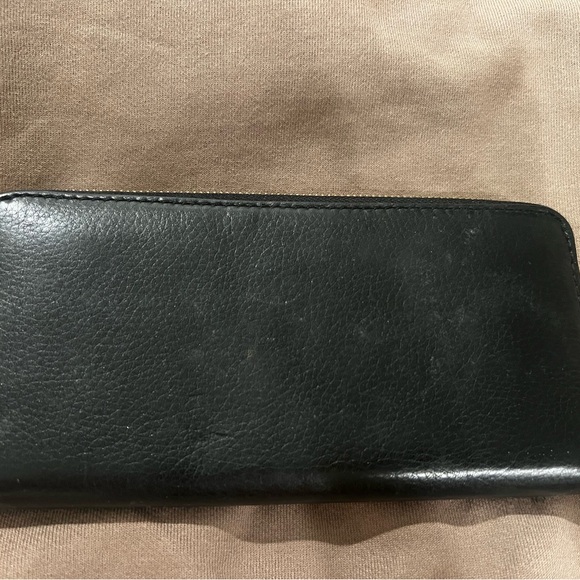 Michael Kors full size gold zipper wallet - Picture 3 of 3